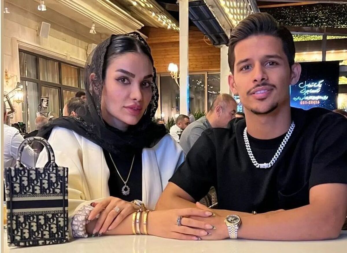 بازدید مهدی قایدی و همسرش از نمایشگاه برای خرید مازراتی