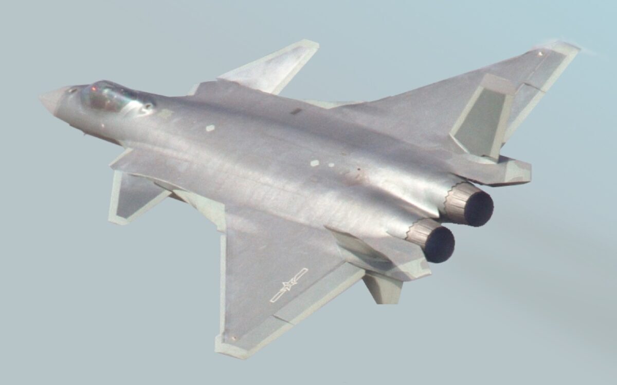 جنگنده رادارگریز J-۲۰ چین