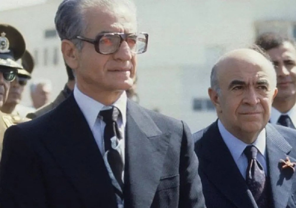 گزارش هویدا به محمدرضا شاه پهلوی