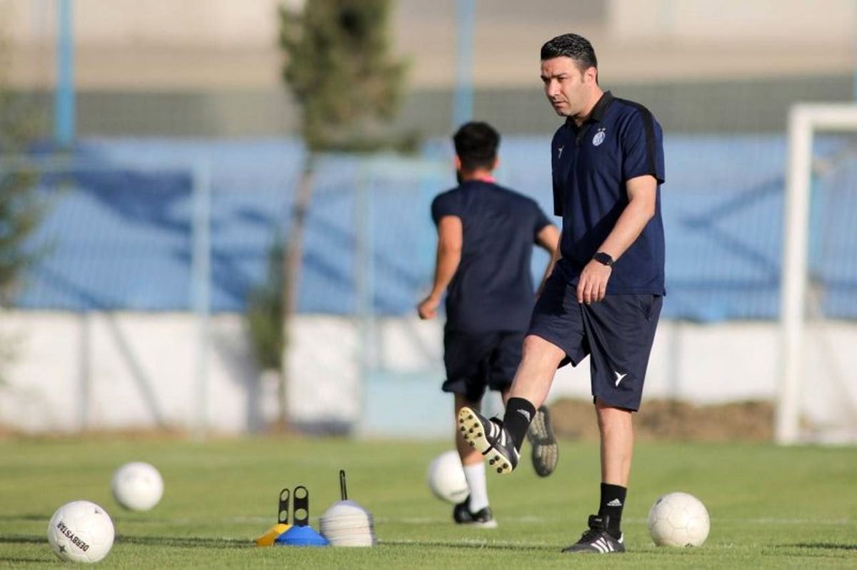 افشاگری تازه در مورد گم شدن قرارداد نکونام؛ هیچ‌کدام از مربیان استقلال قرارداد ندارند!