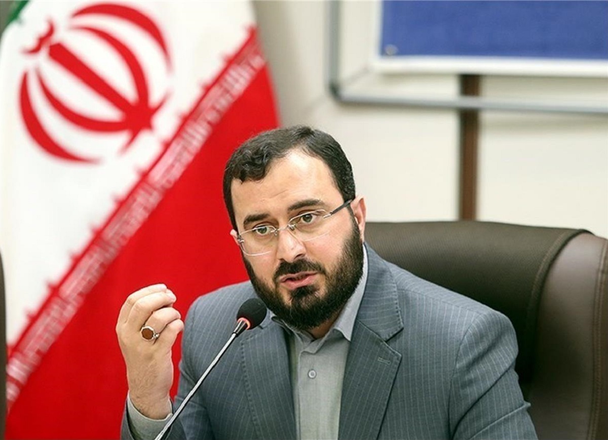 یکی از پلتفرمها درخواست برنامه مشترک با بازیگر خانم کشف حجاب کرده را داشت که جلوی آن را گرفتیم/ سال گذشته، هزار نفر از هنرمندان بیقانونی کردند یکی از پلتفرمها درخواست برنامه مشترک با بازیگر خانم کشف حجاب کرده را داشت که جلوی آن را گرفتیم/ سال گذشته، هزار نفر از هنرمندان بیقانونی کردند