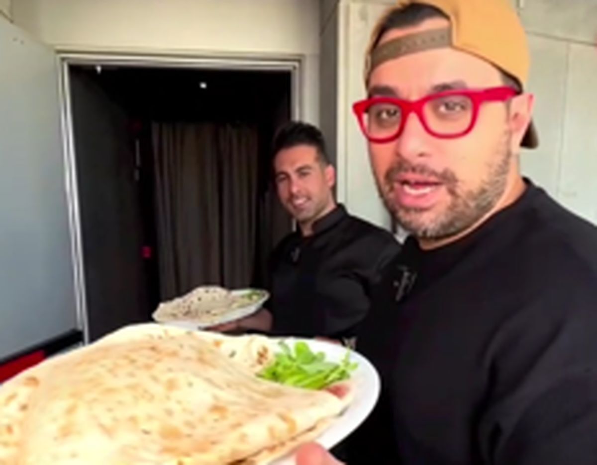 ویدئویی عجیب از یک فودبلاگر اینستاگرامی که وایرال شد