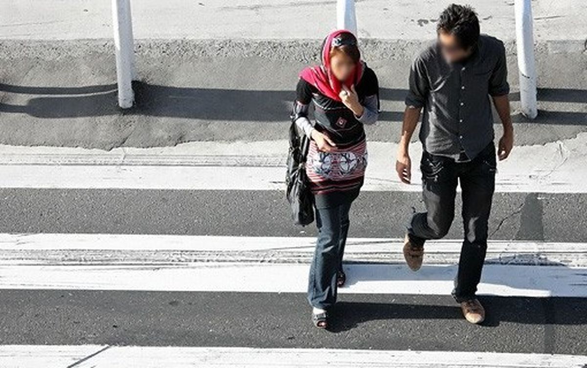 در جامعه اسلامی انتظار است که یک جوان از نگاه به چهره و تصویر زن، تحریک شود در جامعه اسلامی انتظار است که یک جوان از نگاه به چهره و تصویر زن، تحریک شود