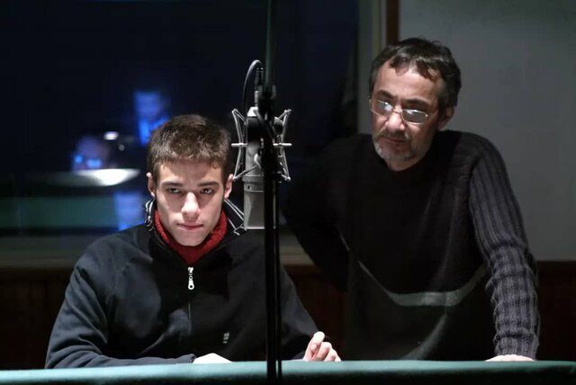 سینا زند کیست؟ سینا زند کیست؟