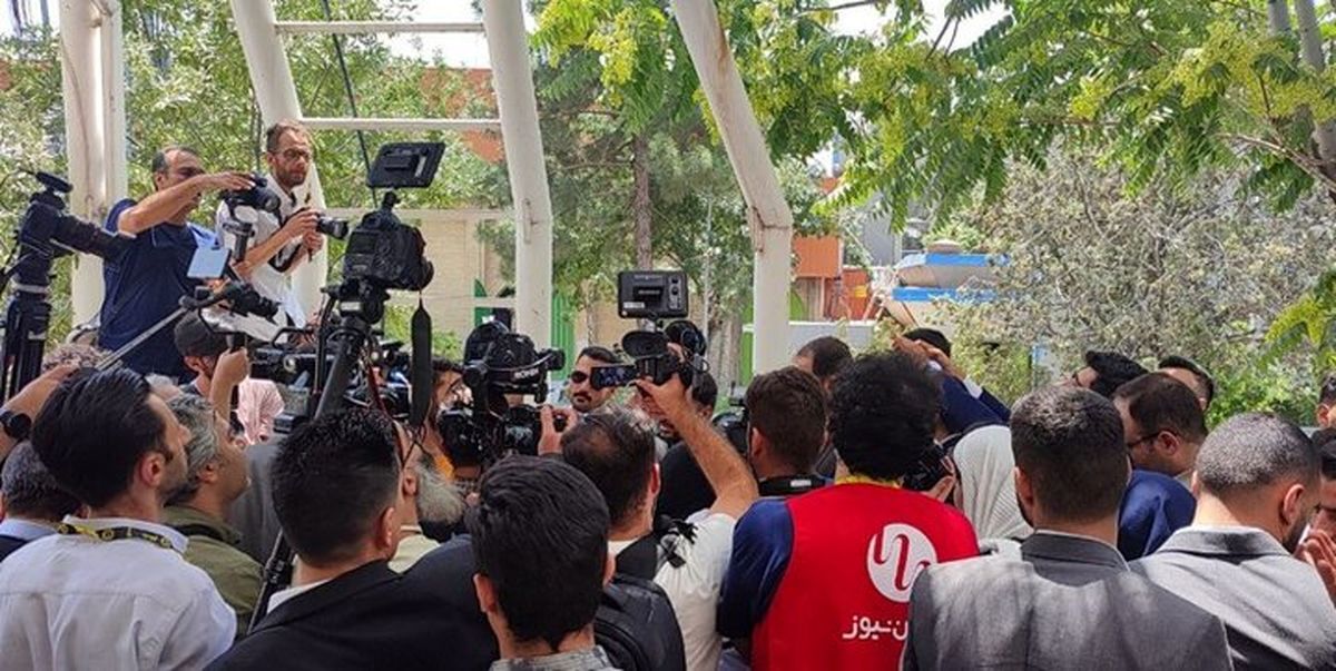 آبروریزیِ فنی در افتتاحیه «تجربه جهان دیجیتال»! آبروریزیِ فنی در افتتاحیه «تجربه جهان دیجیتال»!