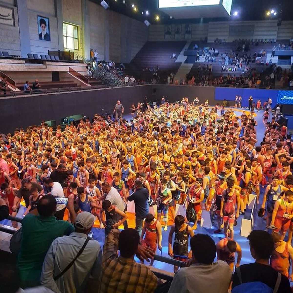 رقابتهای کشتی آزاد خردسالان رقابتهای کشتی آزاد خردسالان