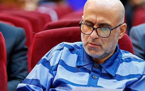 اکبر طبری کیست؟