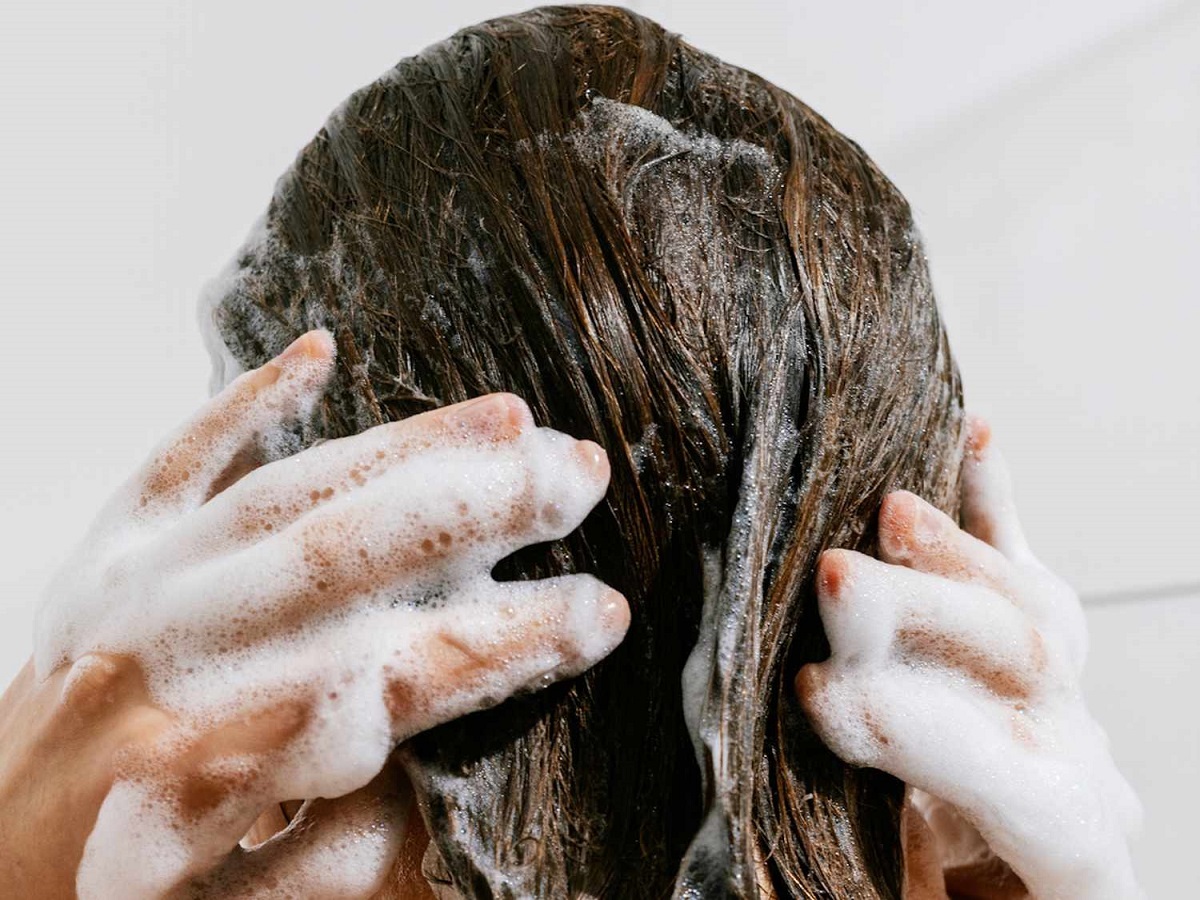 جلوگیری از ریزش مو در حمام