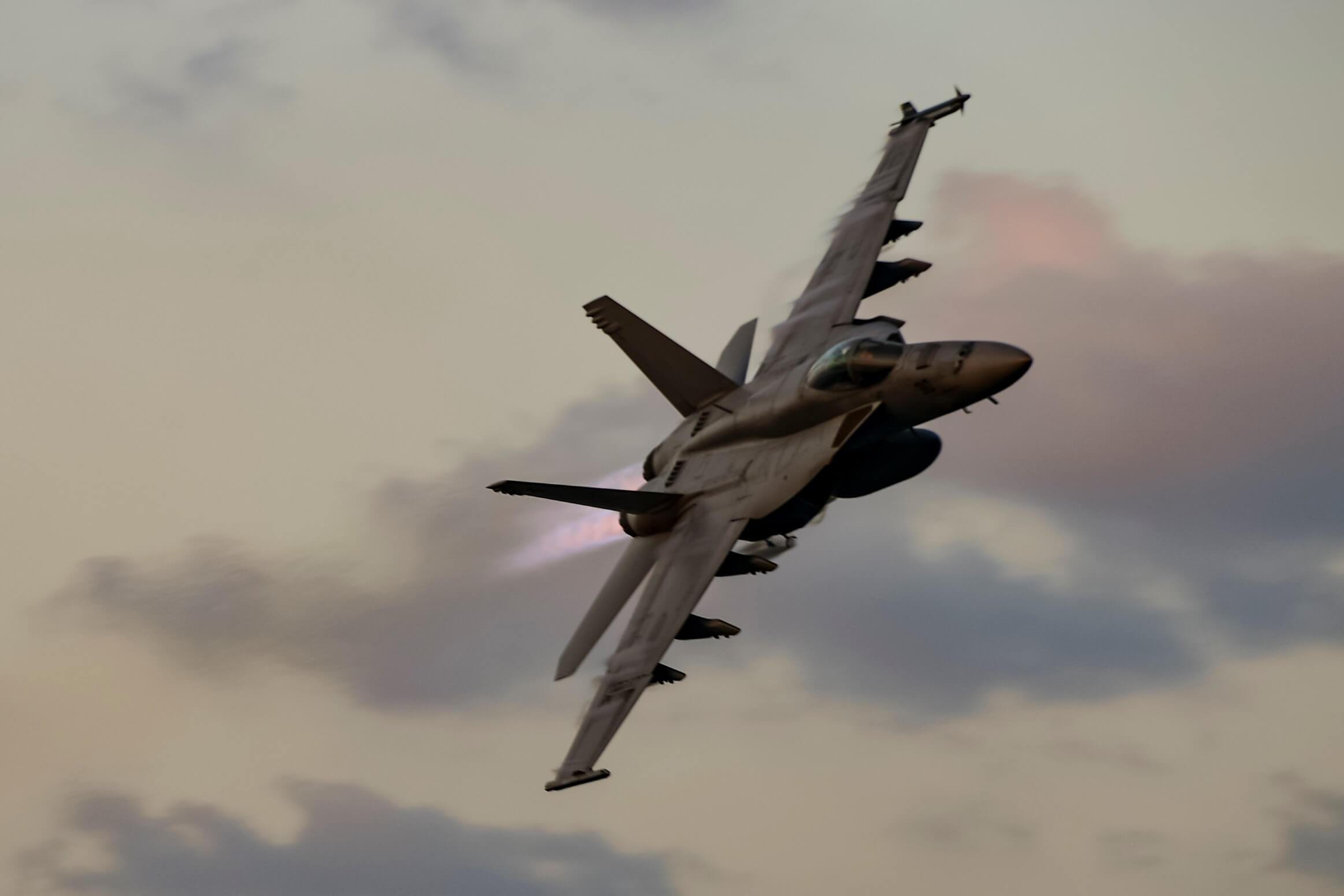 سوپر هورنت F/A-18