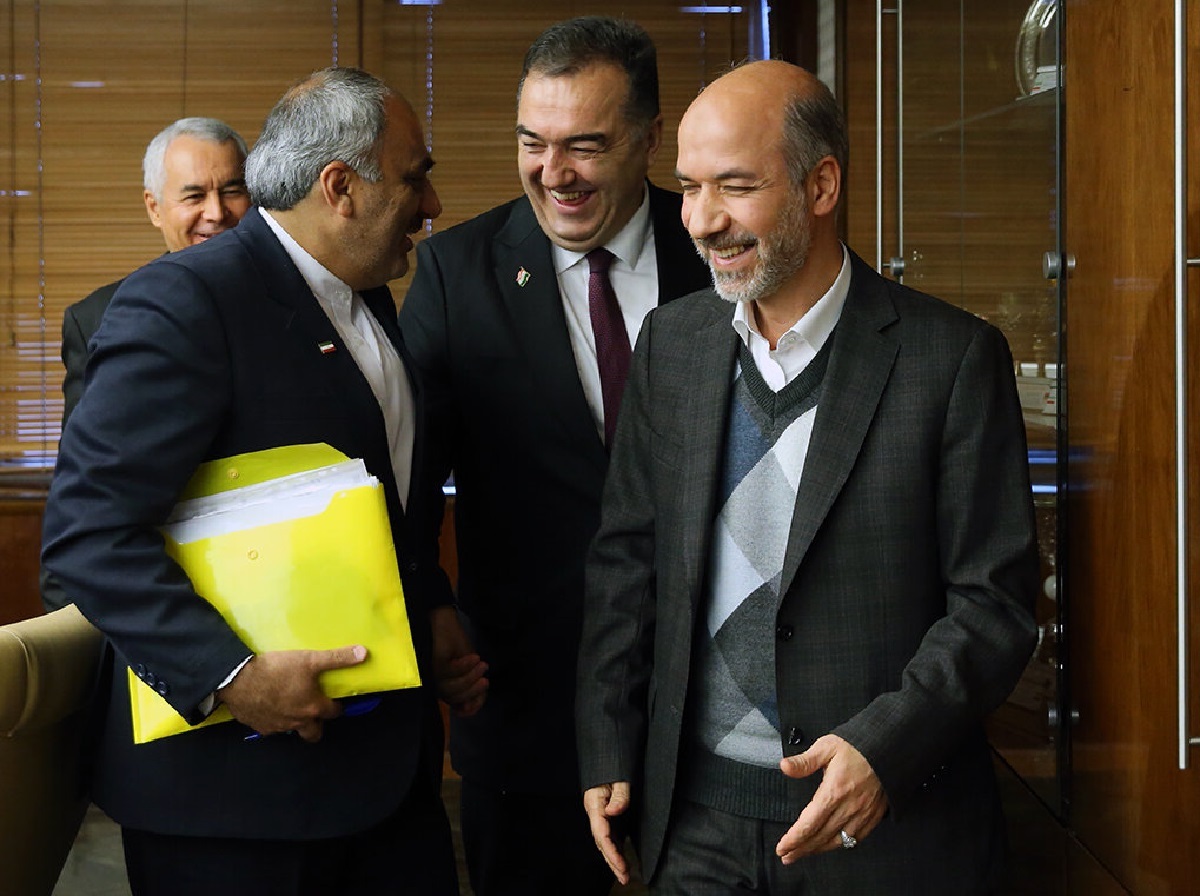 محرابیان چگونه وزارت نیرو را مدیریت می‌کند؟