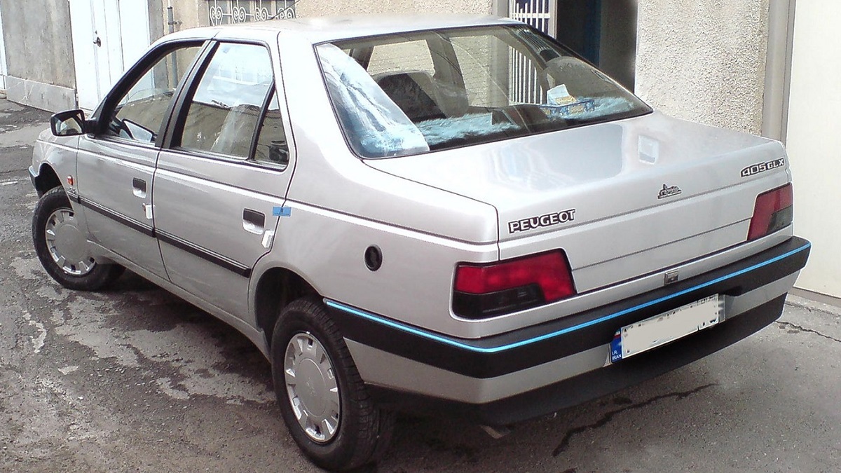 ترکیدن وحشتناک یک خودرو برای اسپری خوشبوکننده! ترکیدن وحشتناک یک خودرو برای اسپری خوشبوکننده!