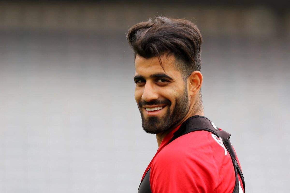 رونمایی از اتومبیل ۱۰۰ میلیاردی حسین کنعانیزادگان! رونمایی از اتومبیل ۱۰۰ میلیاردی حسین کنعانیزادگان!