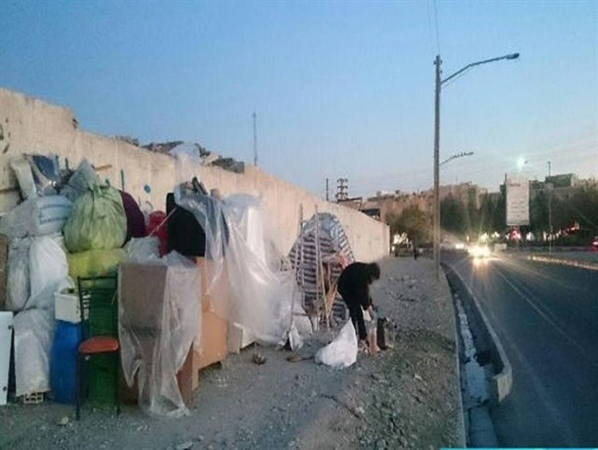 فقر در ایران به گوشه اتوبان رسید!