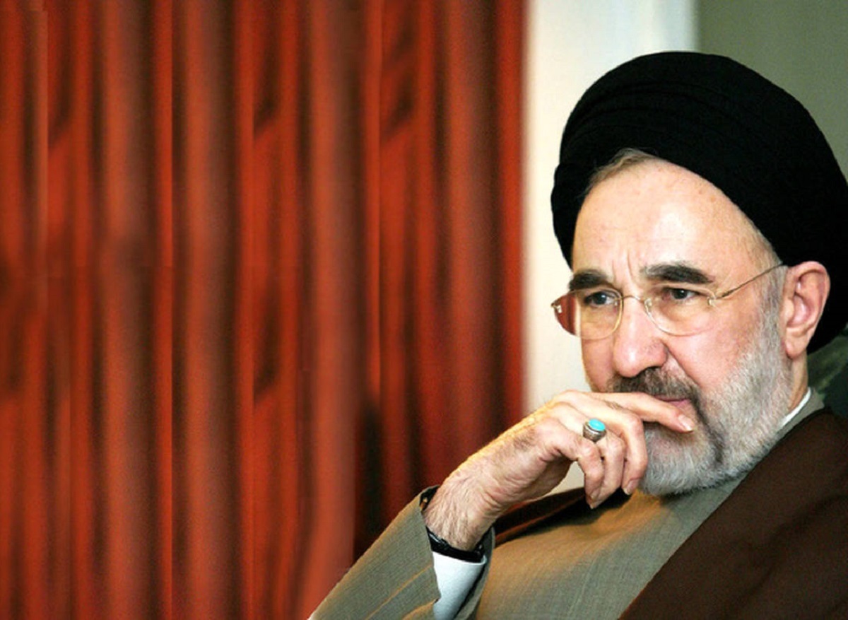 کیهان: سخنان اخیر خاتمی درباره مشارکت در انتخابات، صادقانه نیست/ او برای غربی‌ها بیگاری می‌کند