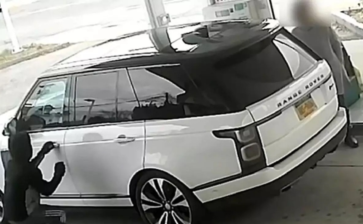 جنجال سارقین پولدار/ دزدی با ماشین لاکچری جنجال سارقین پولدار/ دزدی با ماشین لاکچری