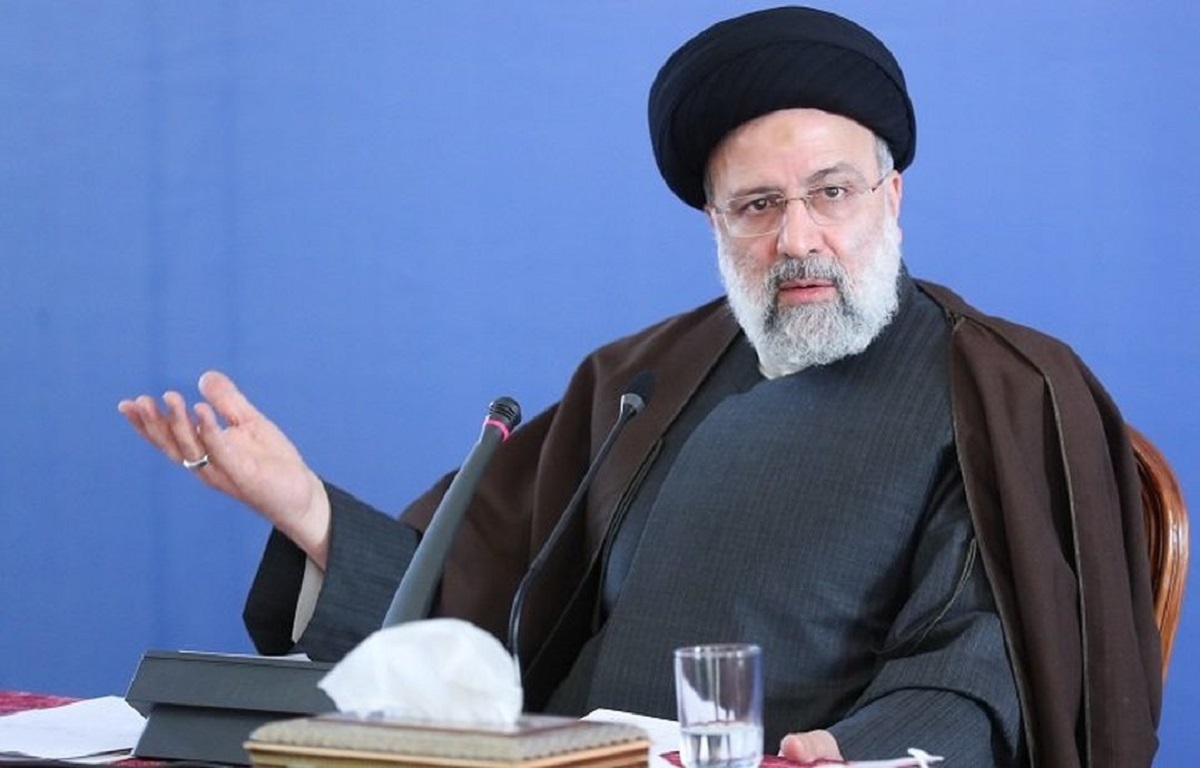 رئیسی: زمینه مهاجرات معکوس برای پزشکان در ایران فراهم است