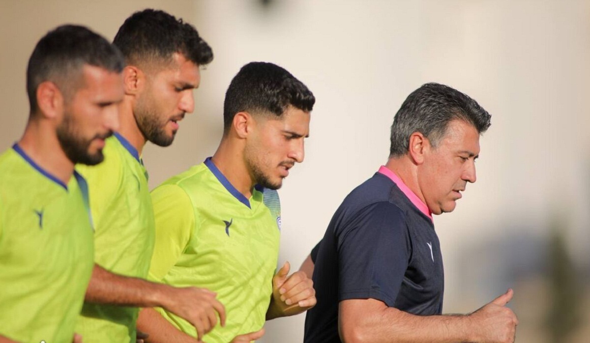 دستیاران نکونام