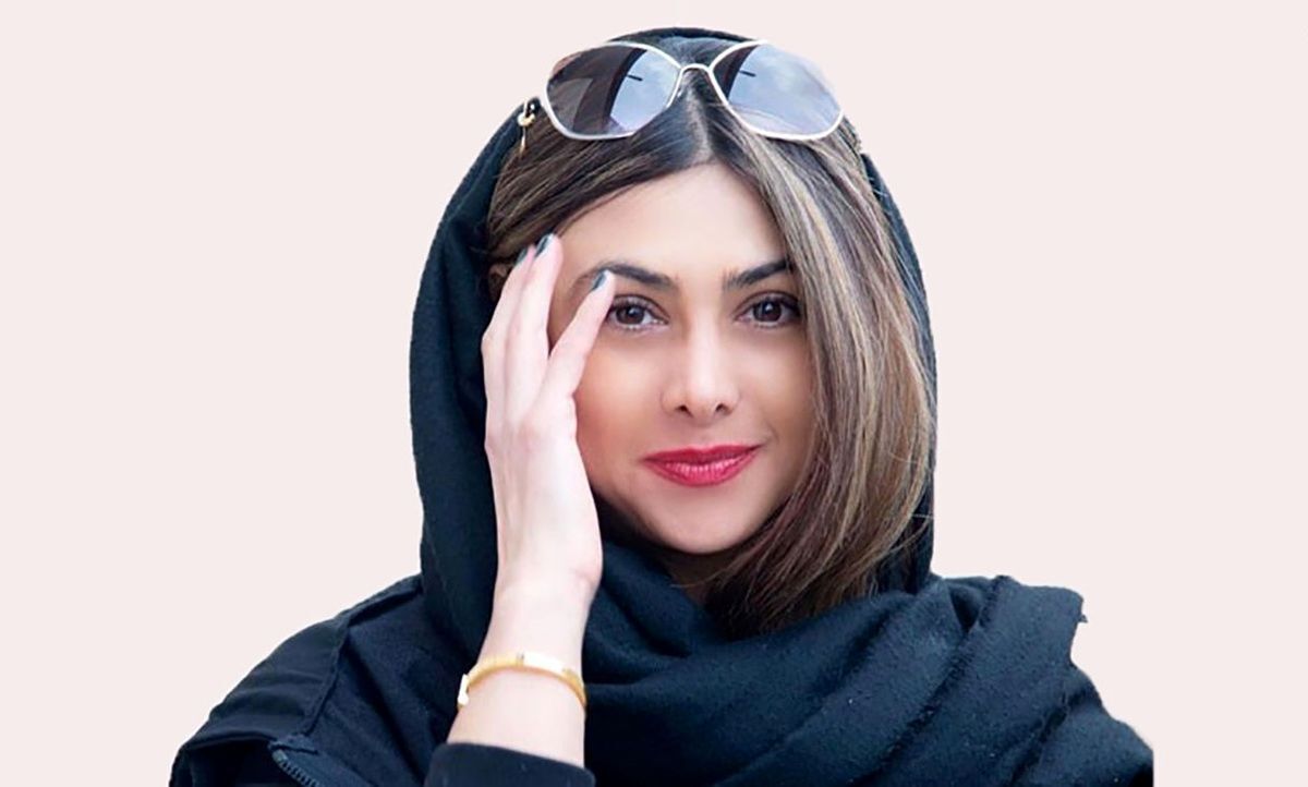 ویدیویی از آزاده صمدی که طی ساعات گذشته وایرال شد ویدیویی از آزاده صمدی که طی ساعات گذشته وایرال شد