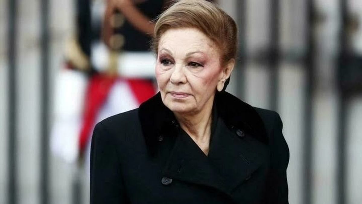 ویدئویی از فرح پهلوی و یک مرد نابینا وایرال شد