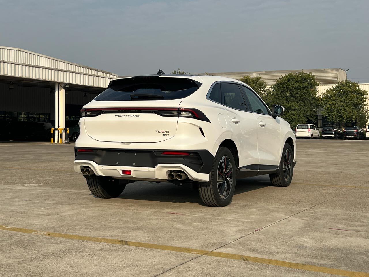 معرفی لاماری ایما هیبرید با ظاهری لوکس و فناوری پیشرفته