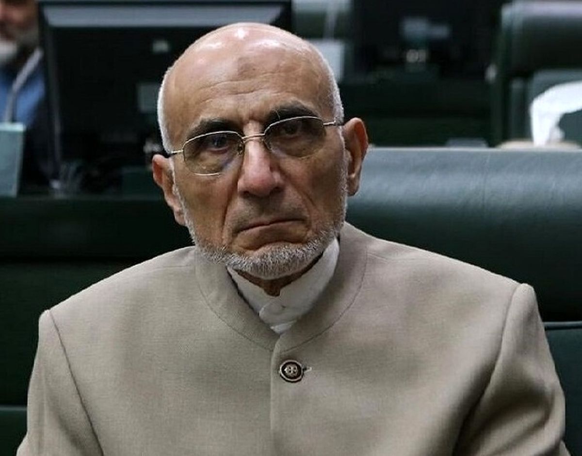 مدیرعامل خانه ای بی: آقای میرسلیم پیرمرد پرحاشیه استعفا بده! مدیرعامل خانه ای بی: آقای میرسلیم پیرمرد پرحاشیه استعفا بده!