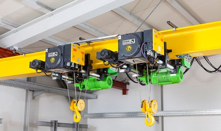 راه اندازی جرثقیل سقفی در سوله ها و کارگاه ها چه مزیت هایی دارد؟ راه اندازی جرثقیل سقفی در سوله ها و کارگاه ها چه مزیت هایی دارد؟