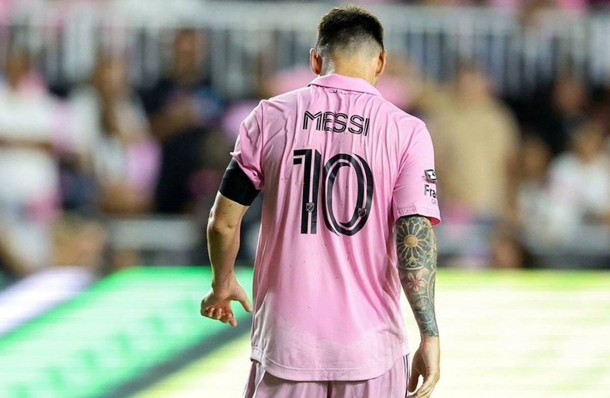 درگیری فیزیکی مسی با بازیکن نشویل