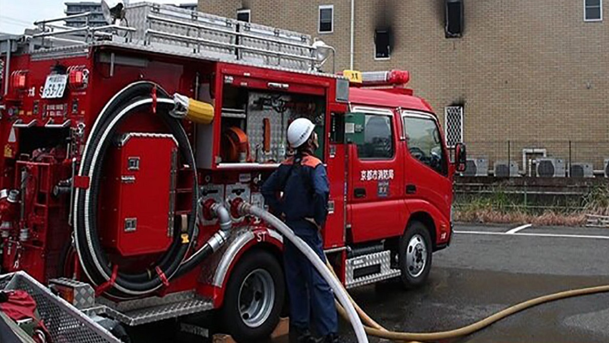 آتش سوزی مهیب در پتروشیمی شهید تندگویان آتش سوزی مهیب در پتروشیمی شهید تندگویان