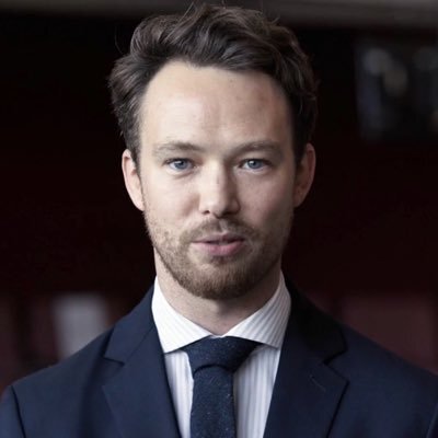 دیپلمات سوئدی که در ایران زندانی است، کیست؟ دیپلمات سوئدی که در ایران زندانی است، کیست؟