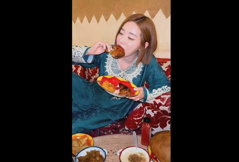 تبلیغ بازیگر کره جنوبی برای سفر به عربستان تبلیغ بازیگر کره جنوبی برای سفر به عربستان