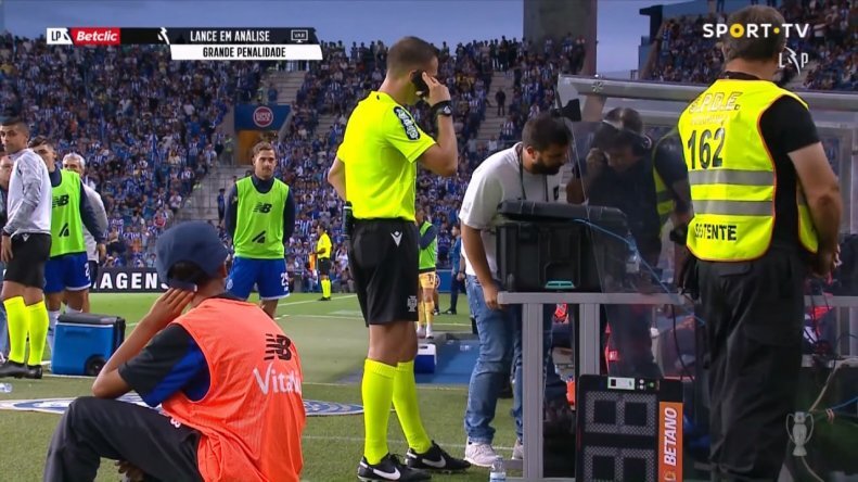 برخورد با مهاجم ایرانی؛ پورتو خواستار تکرار بازی شد! برخورد با مهاجم ایرانی؛ پورتو خواستار تکرار بازی شد!