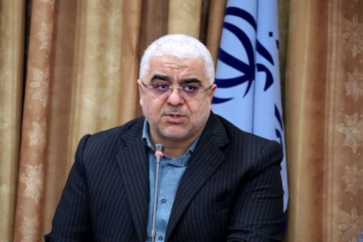 جعفرزاده ایمن‌آبادی: درست است یک مجری تلویزیون بشود استاد دانشگاه برندی مثل صنعتی شریف؟