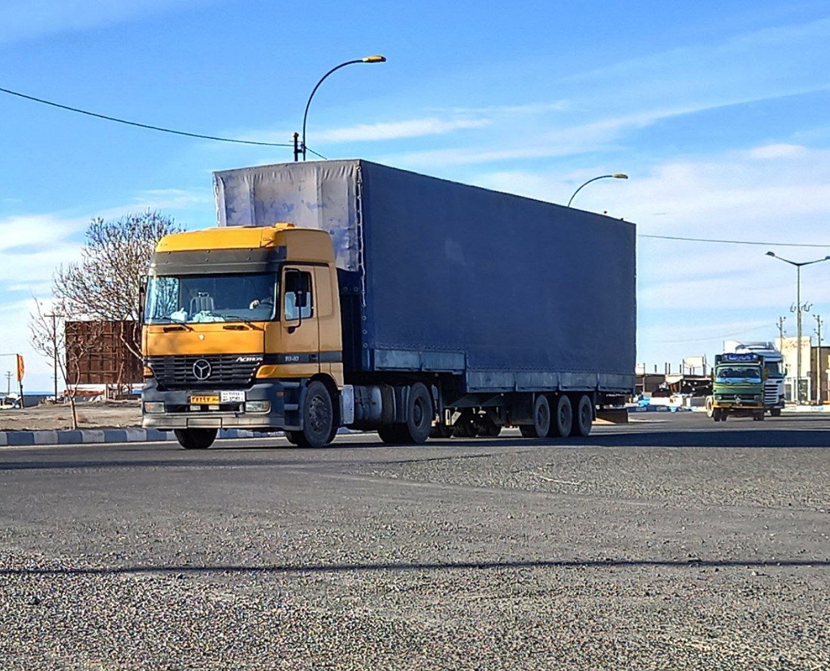 ویدئویی بامزه از یک راننده کامیون ایرانی که وایرال شد