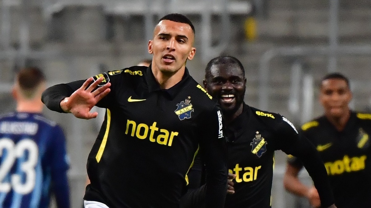 با گزینه جدید و سوئدی پرسپولیس آشنا شوید با گزینه جدید و سوئدی پرسپولیس آشنا شوید