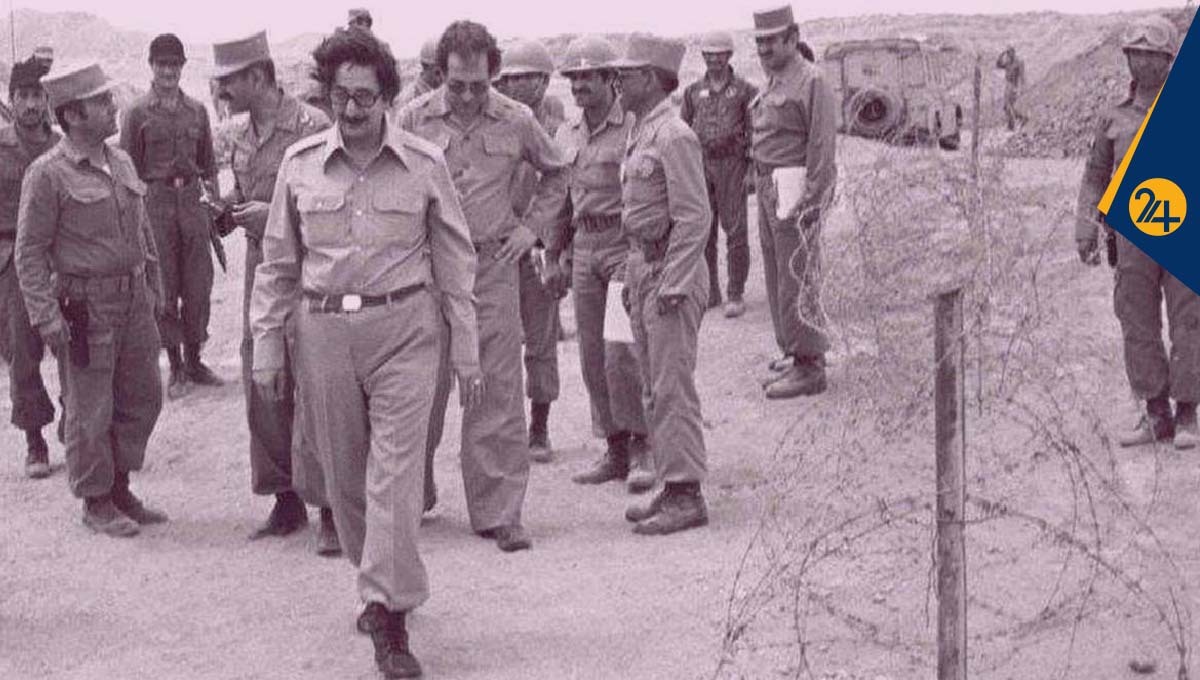 عکس بنی صدر در جبهه جنگ ایران و عراق