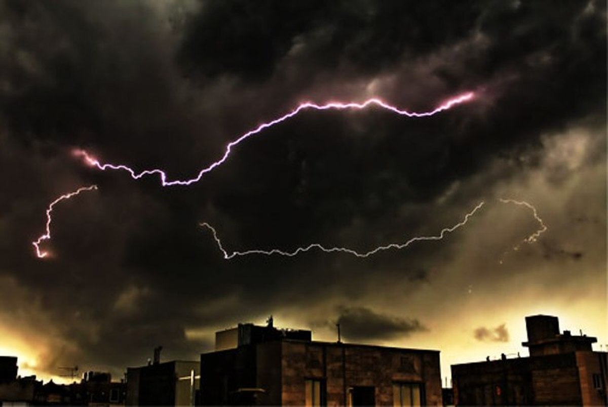 باران، سیل و صاعقه در ۹ استان؛ تهران هم از طوفان بینصیب نمیماند! باران، سیل و صاعقه در ۹ استان؛ تهران هم از طوفان بینصیب نمیماند!