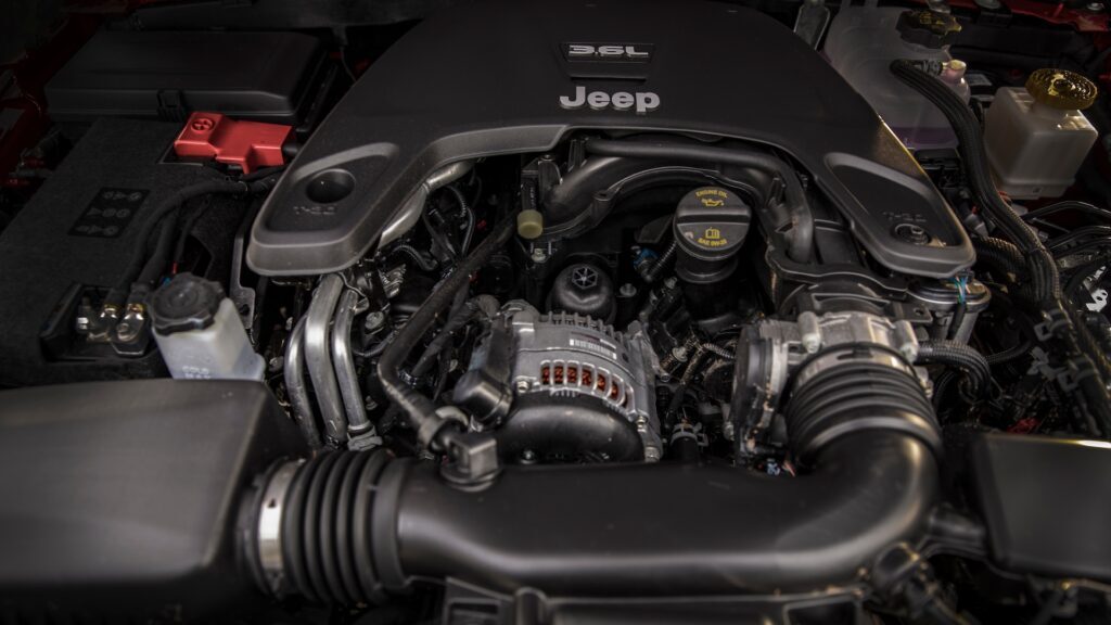 جیپ گلادیاتور ۲۰۲۴ آماده برای مسیرهای سخت جیپ گلادیاتور ۲۰۲۴ آماده برای مسیرهای سخت