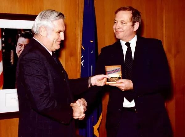 عملیت آزادسازی کارکنان سفارت آمریکا