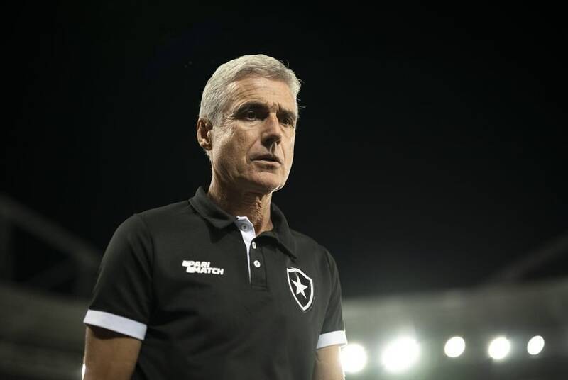 سکوت معنادار سرمربی النصر در مورد بازی پرسپولیس سکوت معنادار سرمربی النصر در مورد بازی پرسپولیس