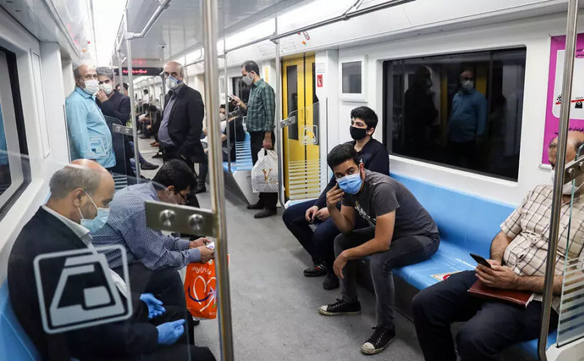فیلم پربازدید از رپ‌خوانی یک جوان در متروی تهران
