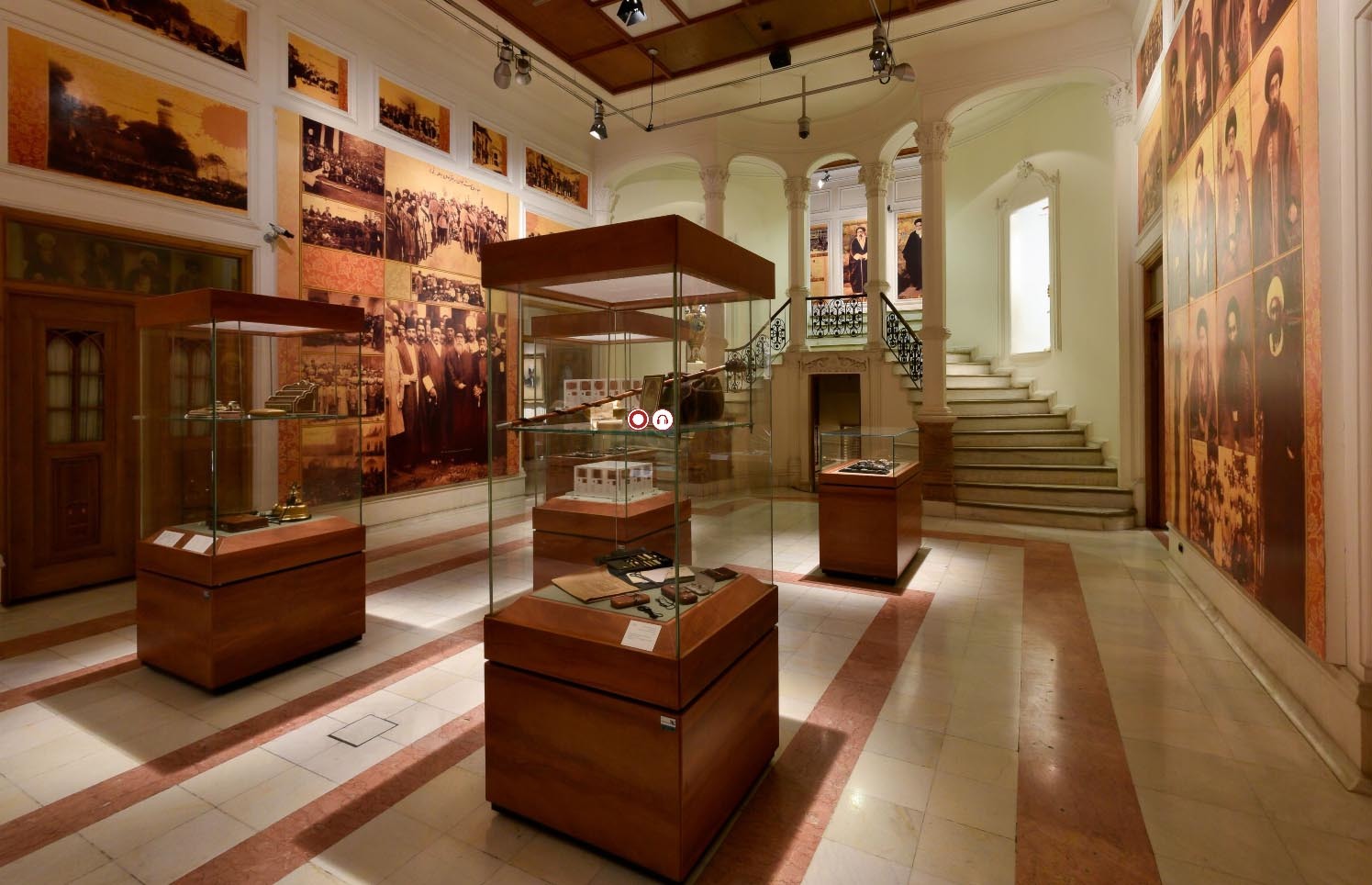 ساعت بازدید از موزهها ساعت بازدید از موزهها