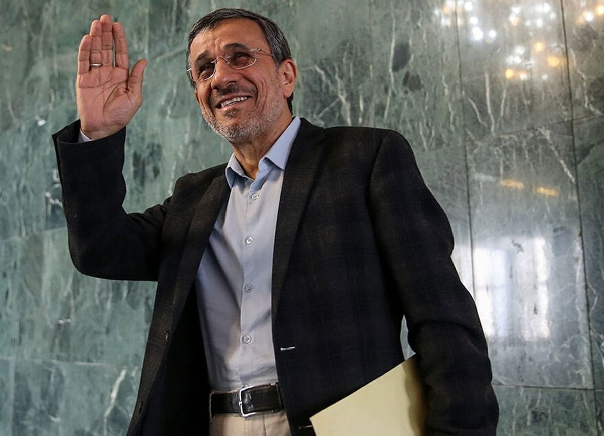 گزارش رسانه اصولگرا از کلکسیون خطا‌های هولناک احمدی‌نژاد
