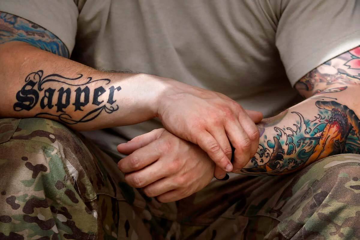 زاهدی: خالکوبی عامل معافیت از سربازی نیست! زاهدی: خالکوبی عامل معافیت از سربازی نیست!