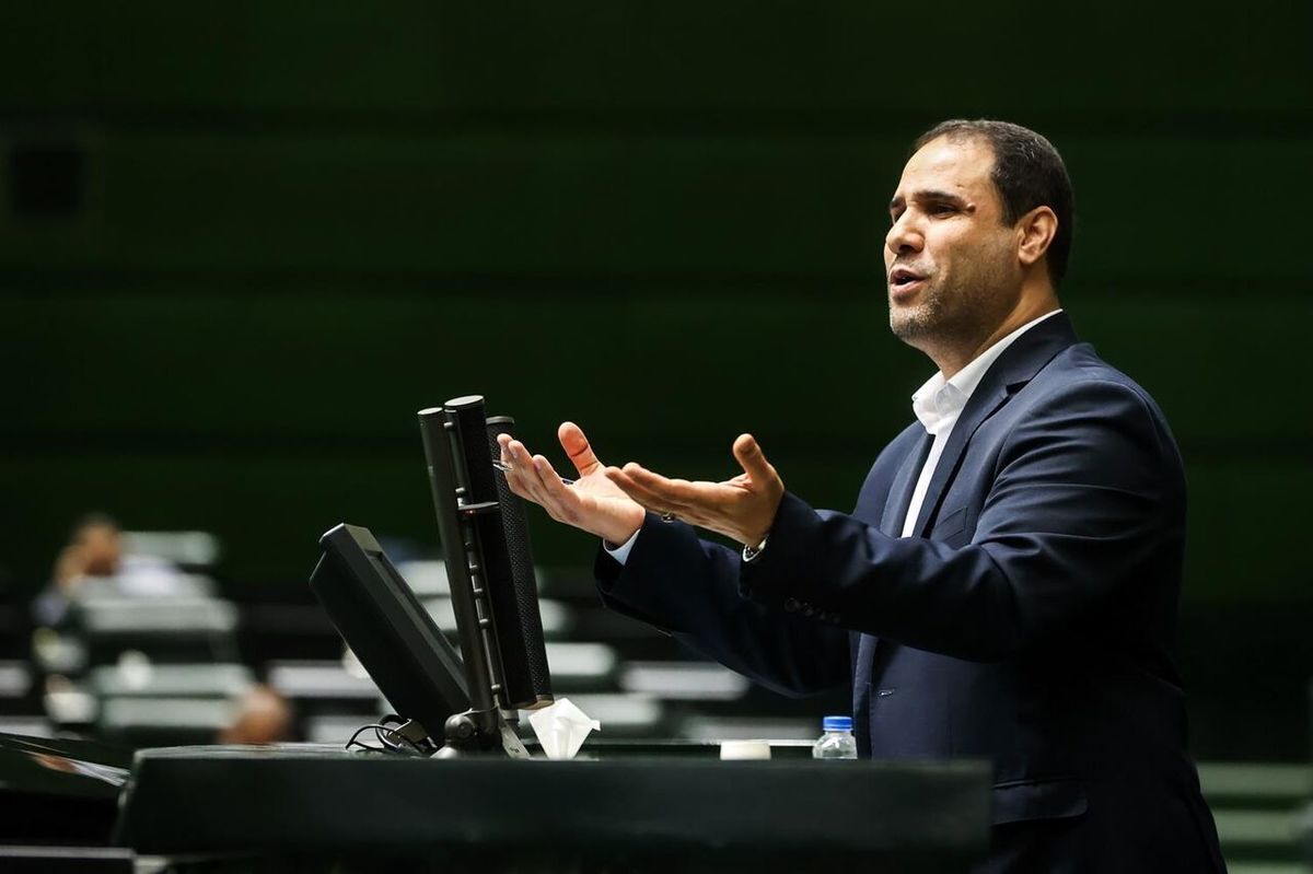 صحرایی میهمان چند‌ماهه صندلی وزارت