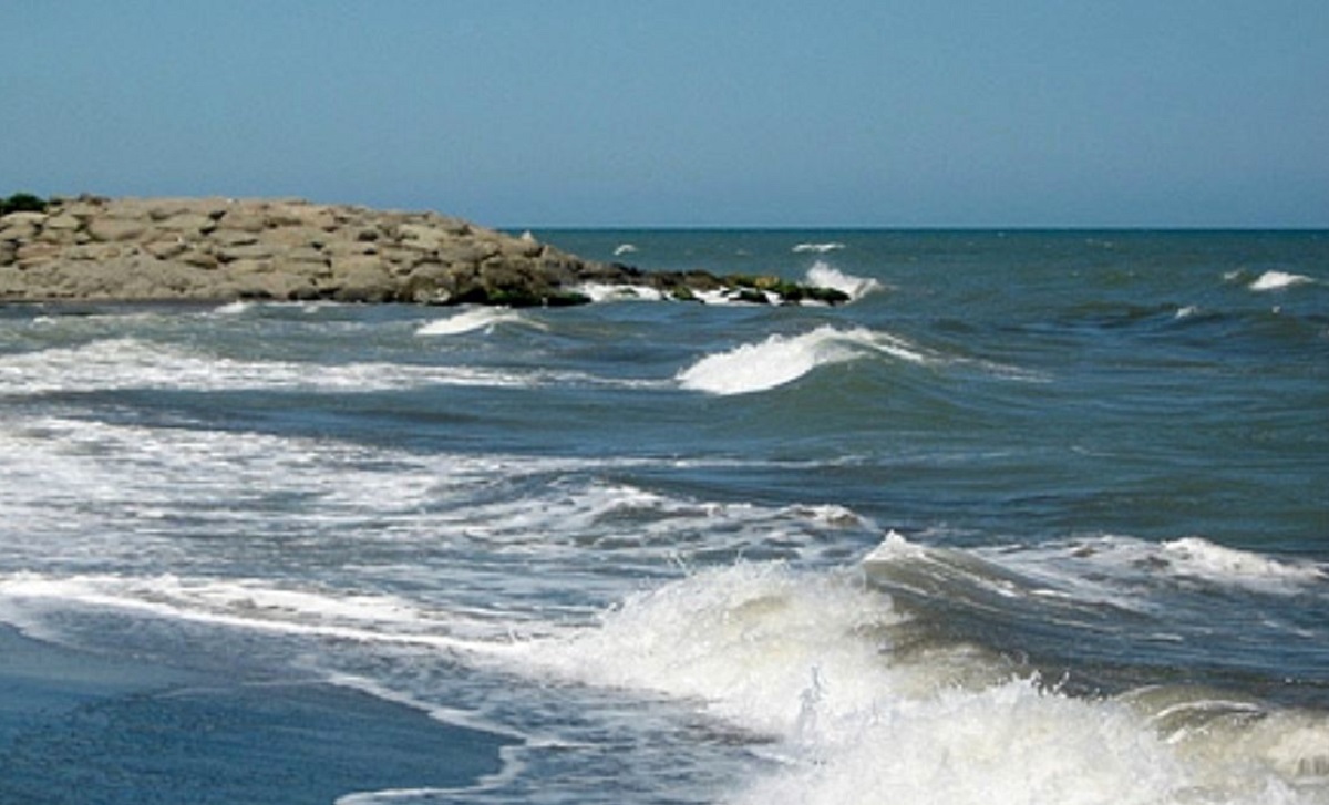 هشدار نماینده مجلس؛ سواحل دریای خزر جابه‌جا شده است!