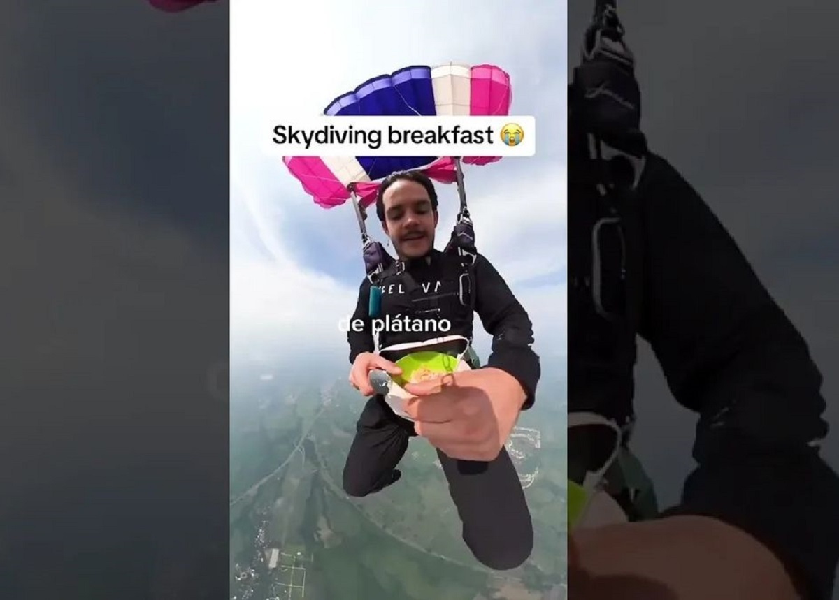 خوردن صبحانه رویایی در میان ابرها خوردن صبحانه رویایی در میان ابرها