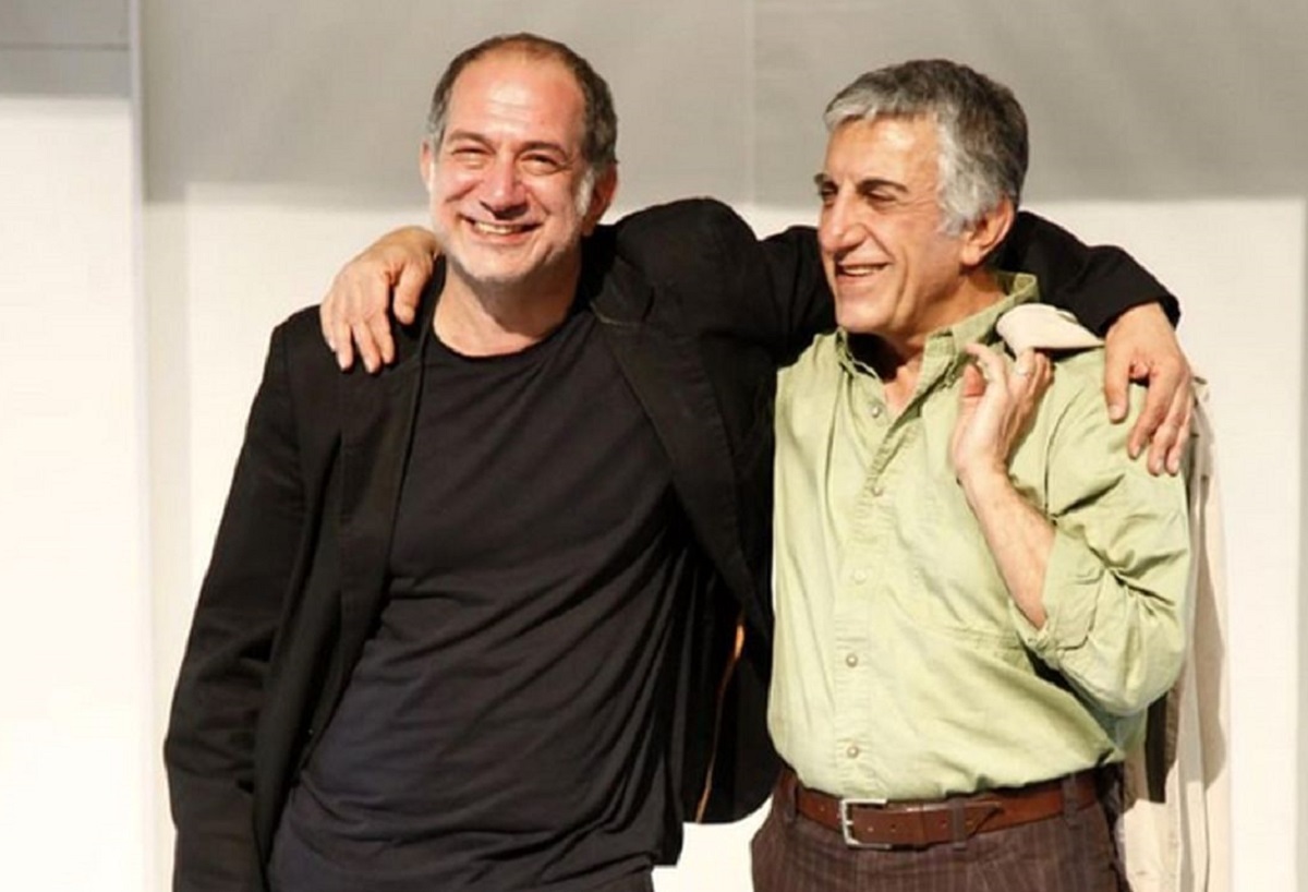 صحبت‌های غم انگیز رضا کیانیان در مراسم تشیع آتیلا پسیانی