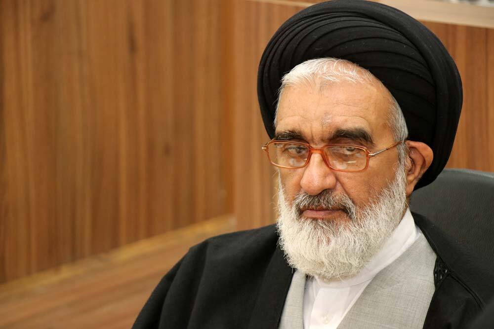 امام جمعه قم امام جمعه قم