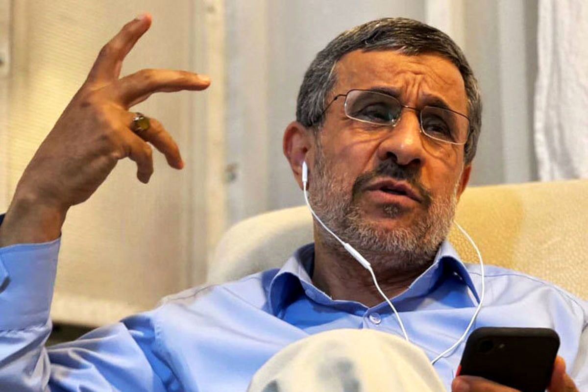 فعال اصولگرا: اگر زودتر احمدی نژاد را جمع نکنیم، برای نظام هزینه خواهد شد/ وی با توطئه بزرگ وارد  مملکت شده