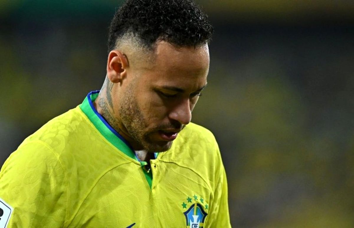 وضعیت بد نیمار در هنگام خروج از ورزشگاه